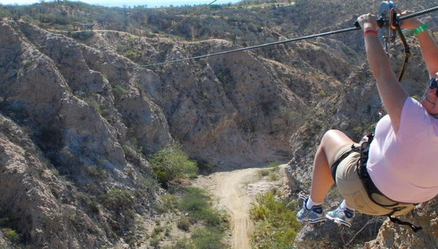 Tirolina en el embalse Potrerillos