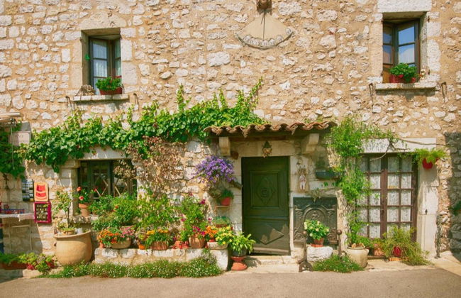 Excursion à Grasse + Dégustation de vins - Photo 2