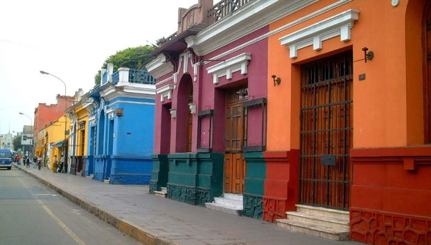 Chorrillos & Barranco Guided Tour - Photo 3