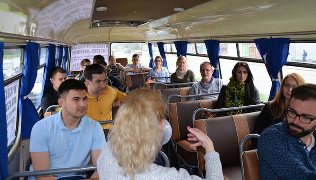 City Sightseeing on a Retro Bus - Foto 2
