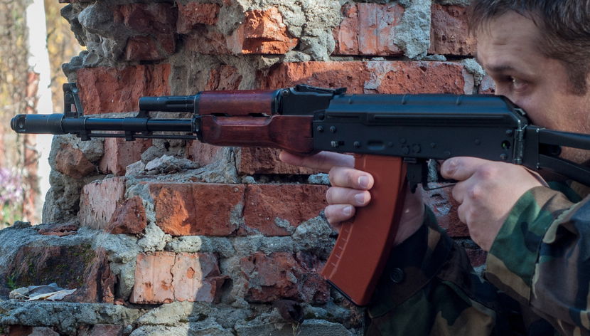 Prácticas de tiro con Kalashnikov - Foto 3