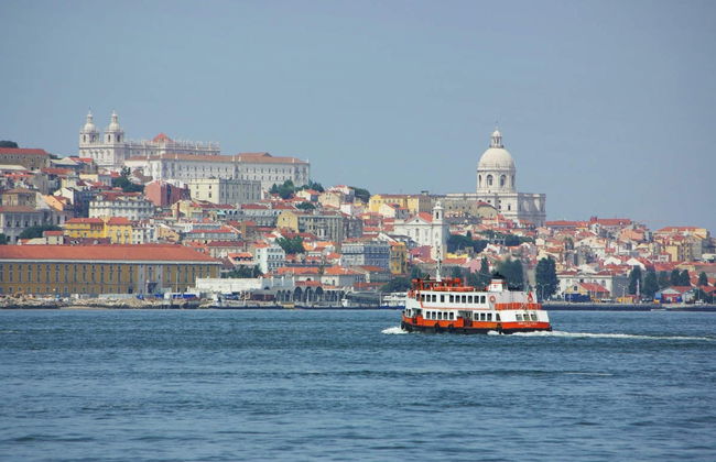 Paseo en velero por Lisboa - Foto 3