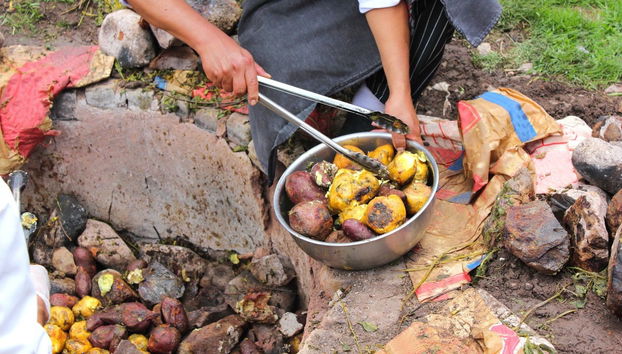Pachamanca Demonstration & Tasting - Foto 4