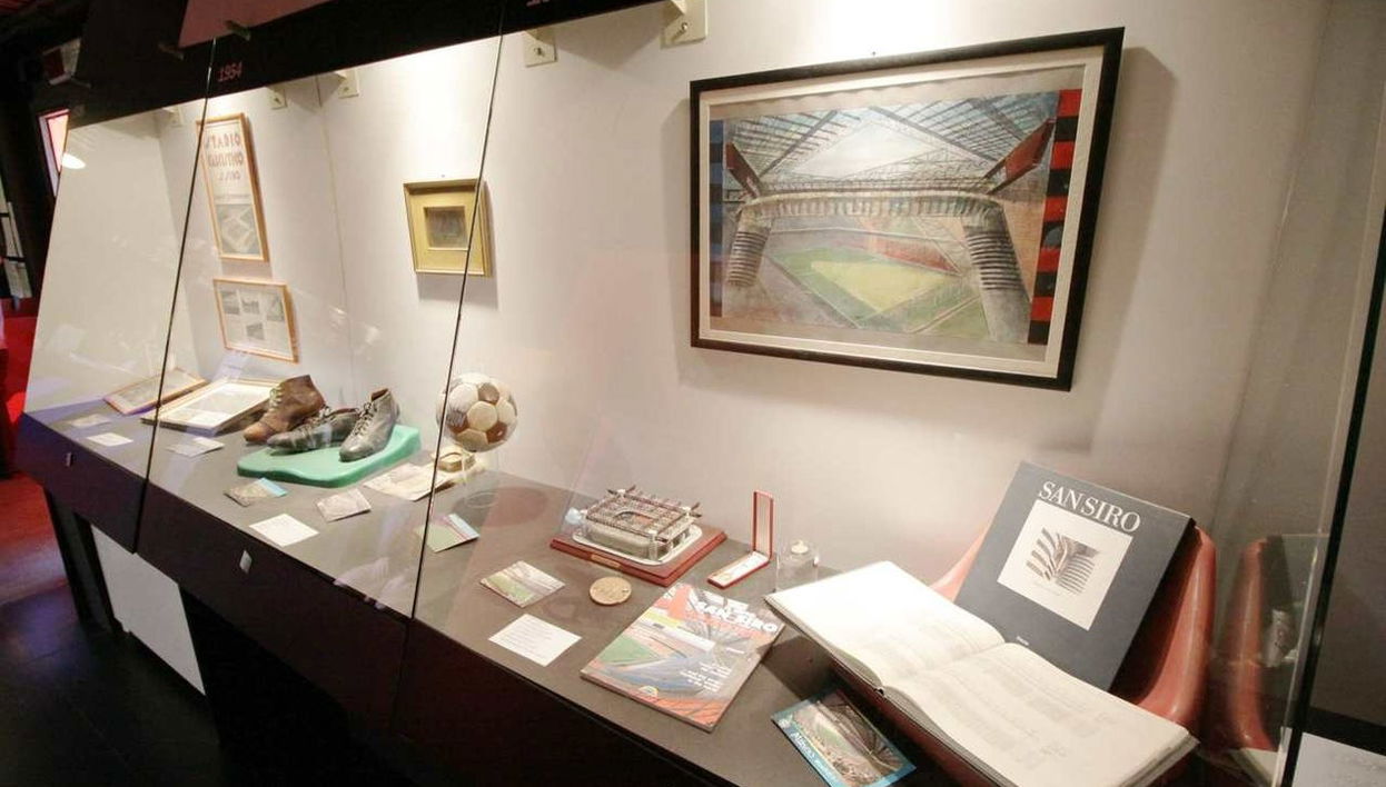Tour por el estadio de San Siro - Foto 1