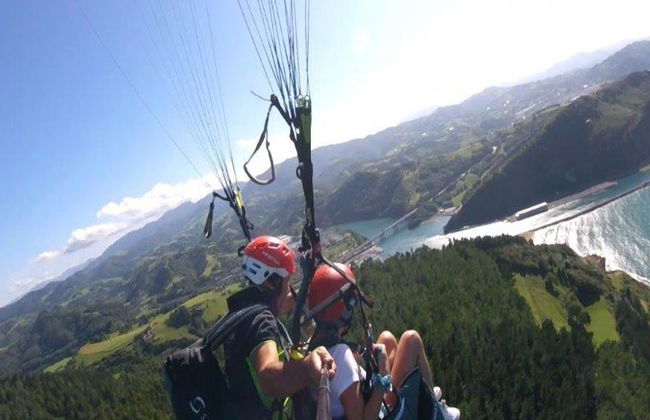 Spettacolare esperienza di parapendio - Foto 6