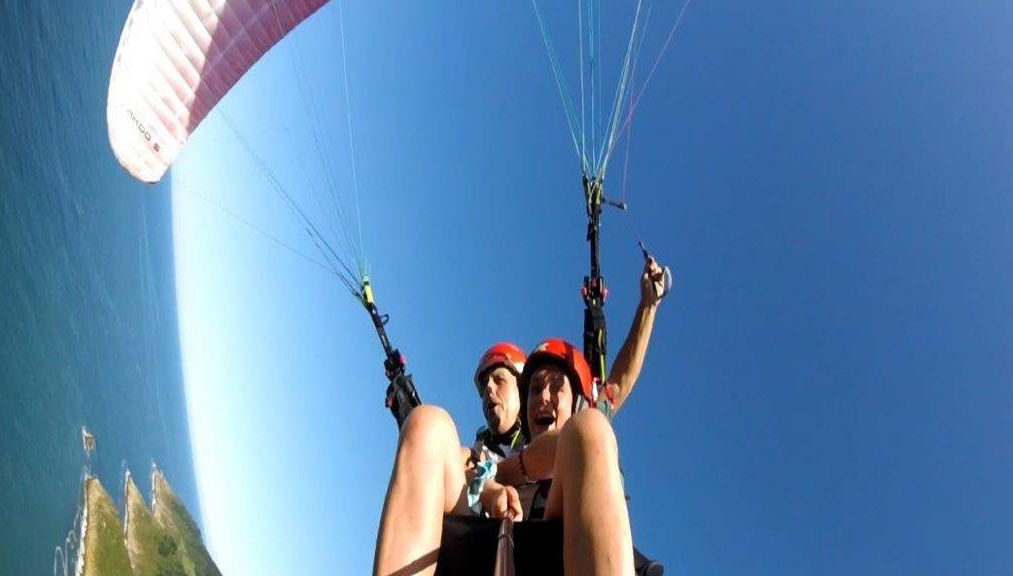 Experiencia espectacular en parapente - Foto 1