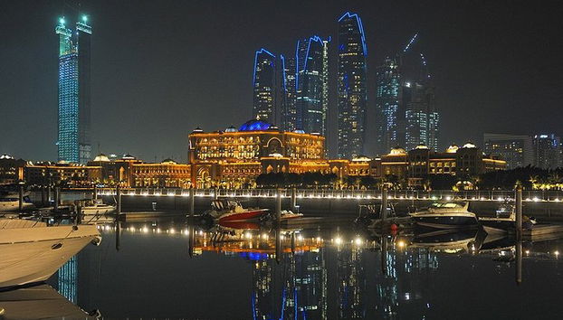 Trasferimento privato da Sharjah all'aeroporto di Abu Dhabi (AUH) - Foto 2
