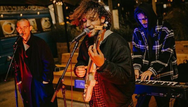 La escena musical de Manchester con un anfitrión local, privado y personalizado - Foto 4