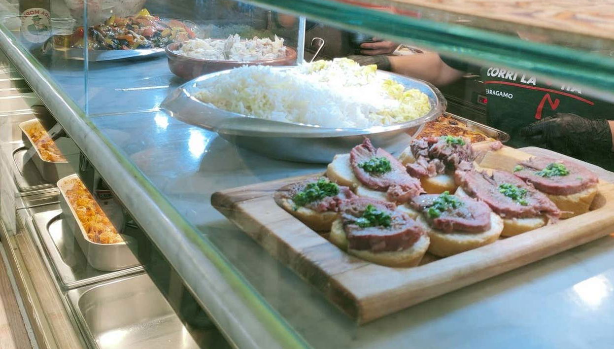 Visite gastronomique au marché de Sant'Ambrogio - Photo 1