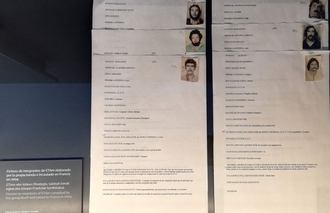 Visita guiada por el Centro Memorial de las Víctimas del Terrorismo - Foto 4