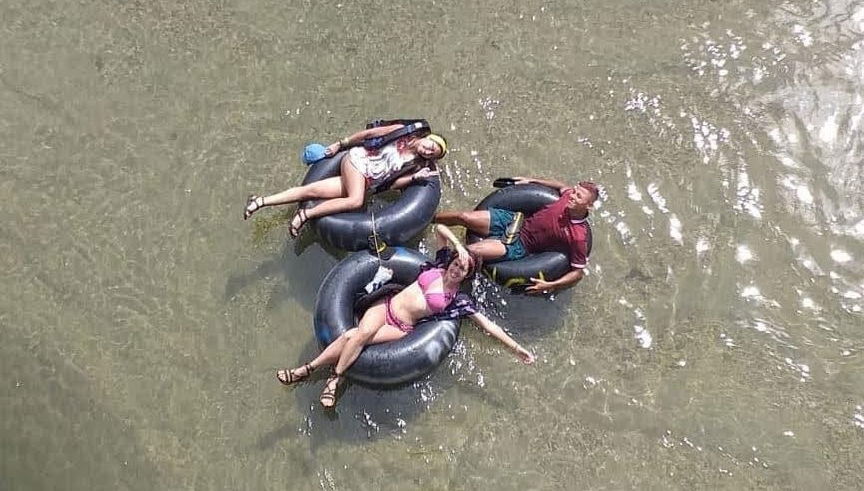 Palomino River Tubing - Foto 1