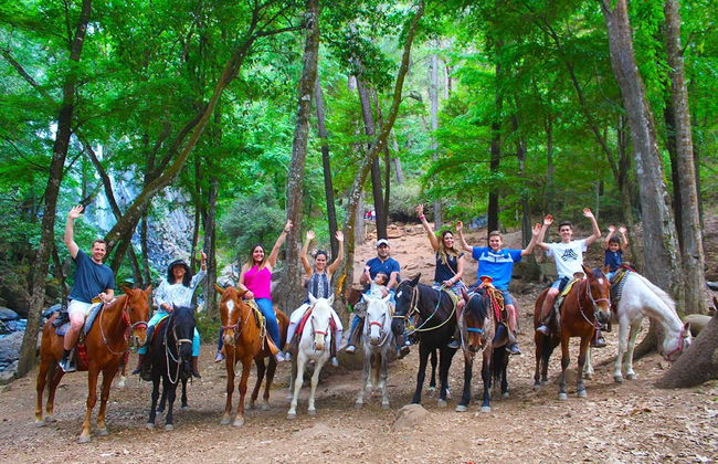 Paseo a caballo por la cascada Velo de la Novia - Foto 2