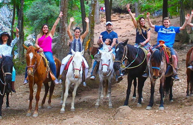 Paseo a caballo por la cascada Velo de la Novia - Foto 7