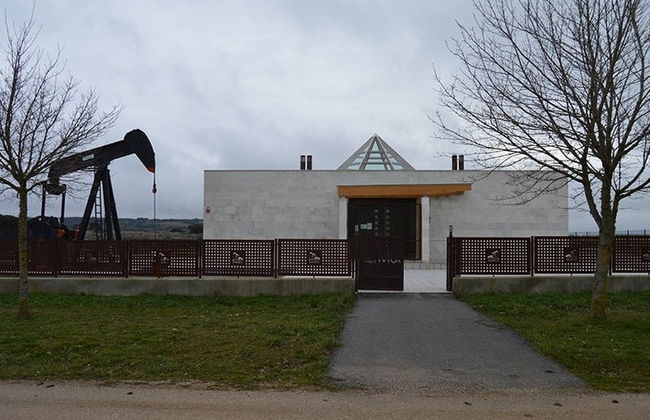 Visita guiada por el Museo del Petróleo - Foto 2