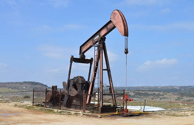 Visita guiada por el Museo del Petróleo - Foto 4