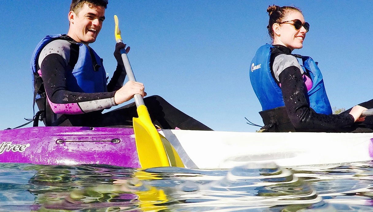 Kayak and Snorkel Dolphin-Watching Tour - Foto 1