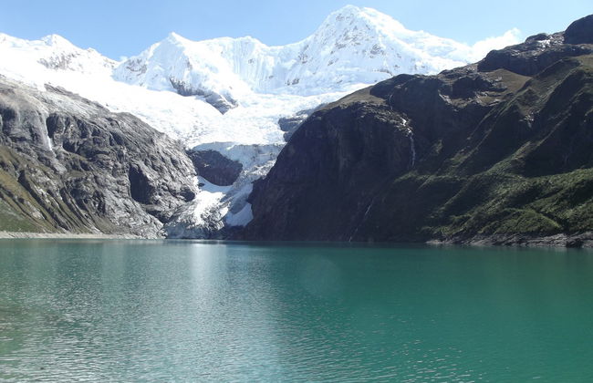 Ruta privada de senderismo por la laguna Rajucolta - Foto 3