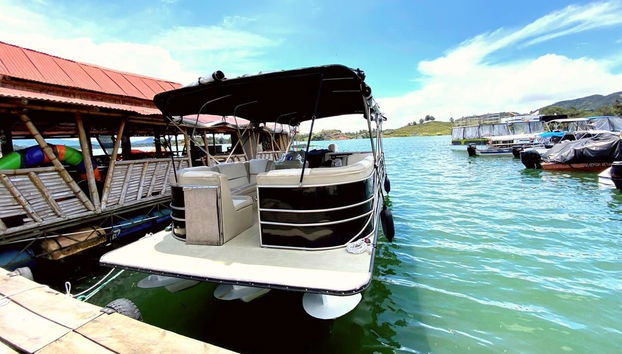 Passeio de lancha pela represa de Guatapé com churrasco - Foto 2