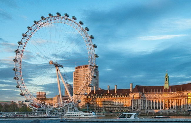 Bateau touristique de Londres - Photo 1