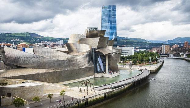 Bilbao Private Walking Tour - Photo 4