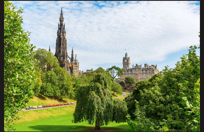 Edinburgh Private Tour - Photo 3