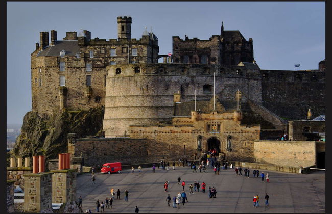 Edinburgh Private Tour - Photo 1