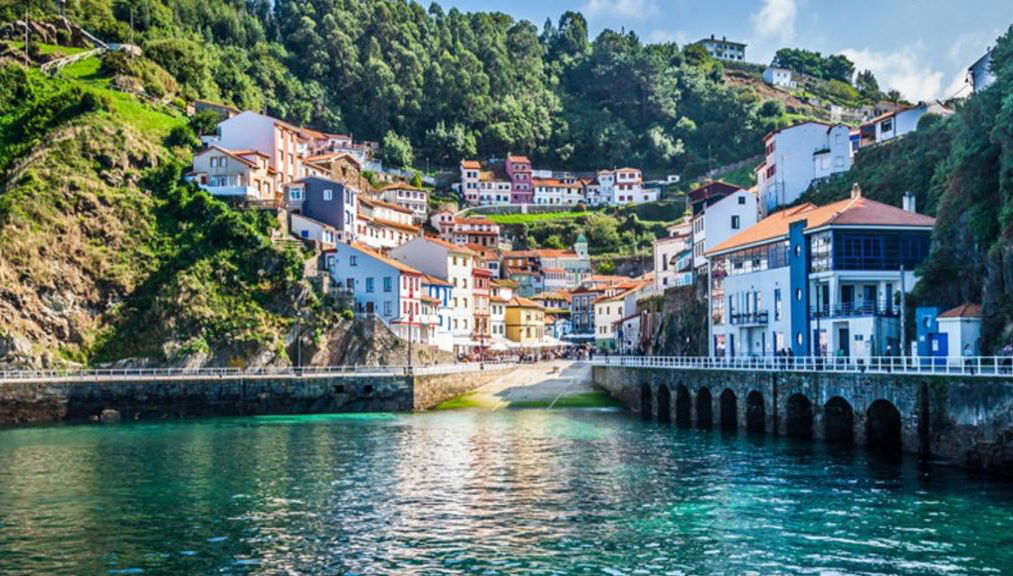 Cudillero, Playa del Silencio and Avilés - Small Group Tour - Foto 1