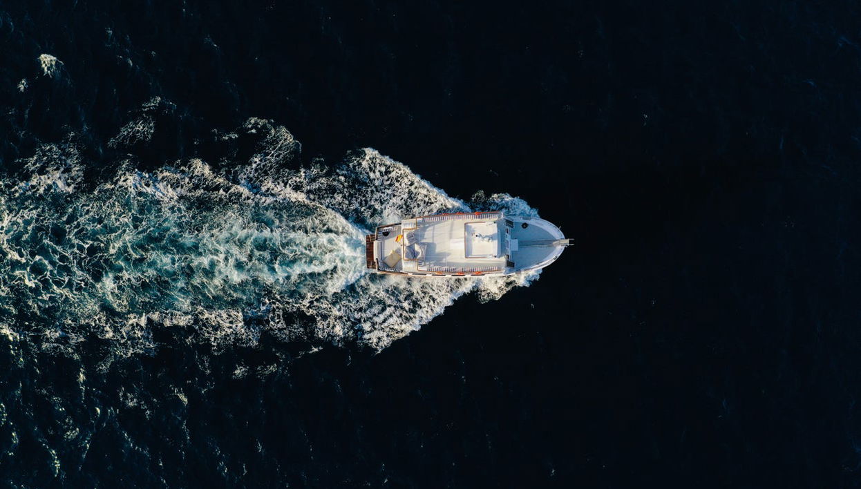 Paseo nocturno en barco por la bahía de Palma - Foto 1