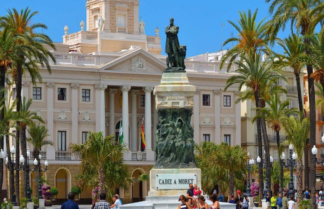 Tour privado a pie por Cádiz - Foto 1