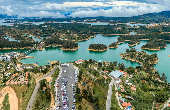 Passeio de helicóptero sobre Guatapé - Foto 1