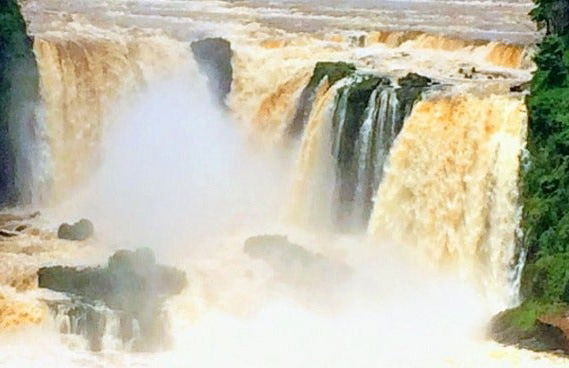 Saltos del Monday, Adventure Park & Hito de las Tres Fronteras Day Trip - Foto 8
