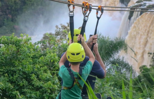 Saltos del Monday, Adventure Park & Hito de las Tres Fronteras Day Trip - Foto 5