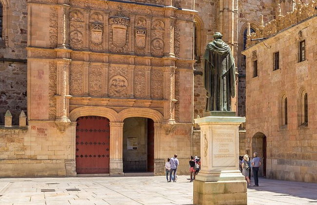 Um passeio a pé autoguiado por Salamanca - Foto 1