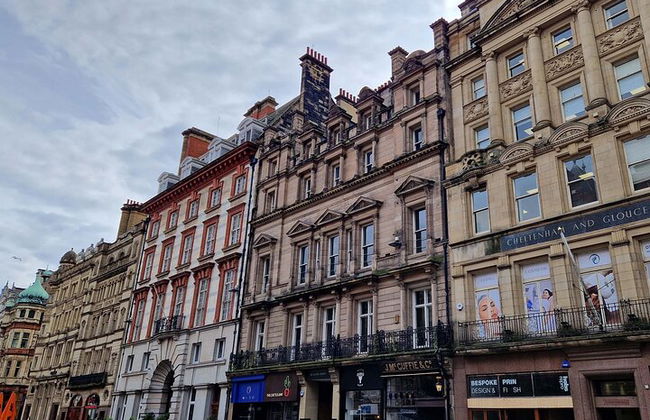 Guía calificado: Recorrido por el paseo marítimo de Liverpool, el centro de la ciudad y los Beatles - Foto 8