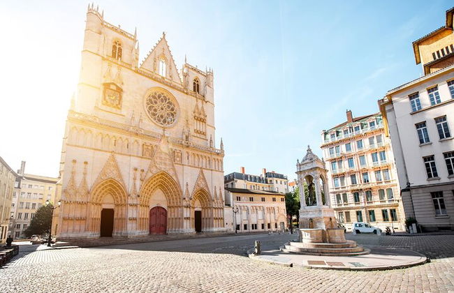 Tour da Cidade Velha de Lyon com bilhetes de cruzeiro - Foto 4