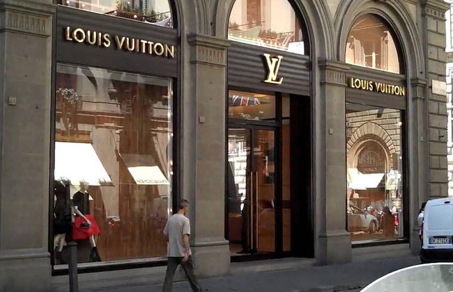 Tour di shopping con pulmino privato al The Mall - Foto 10