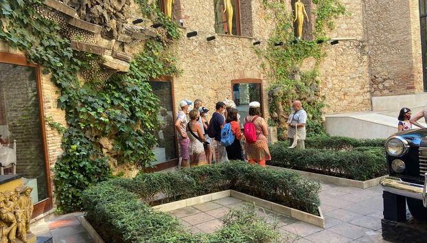 Visita guiada por el Teatro-Museo Dalí - Foto 3