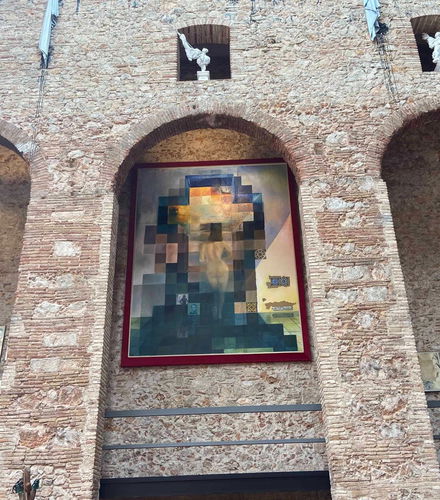 Bild - Visita guiada por el Teatro-Museo Dalí