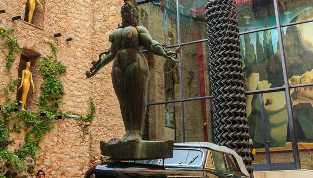 Visita guiada pelo Teatro-Museu Dalí - Foto 2