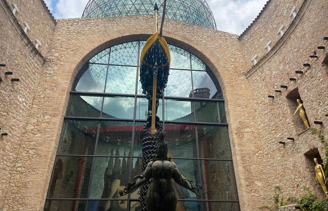 Visita guiada por el Teatro-Museo Dalí - Foto 5