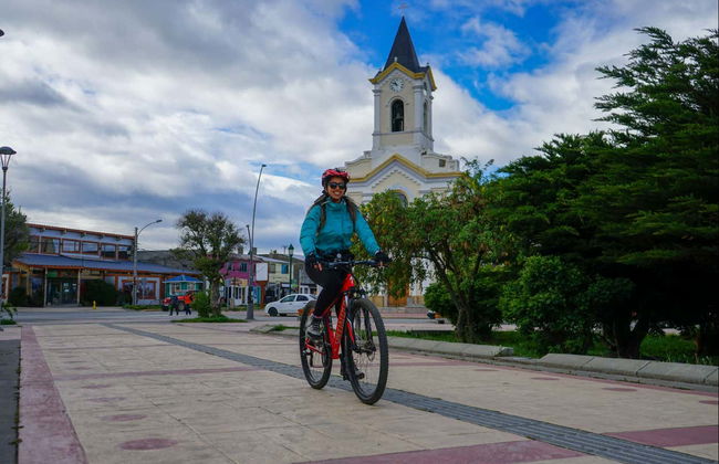 Tour en bicicleta por Puerto Natales - Foto 1