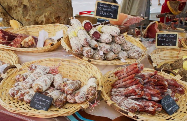 Visite sur le thème du fromage et du vin au marché d'Aix-en-Provence - Photo 2