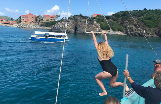 Paseo en yate privado por la isla de San Martín - Foto 4