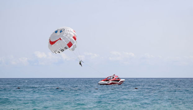 Parasailing nel Mar Rosso - Foto 3