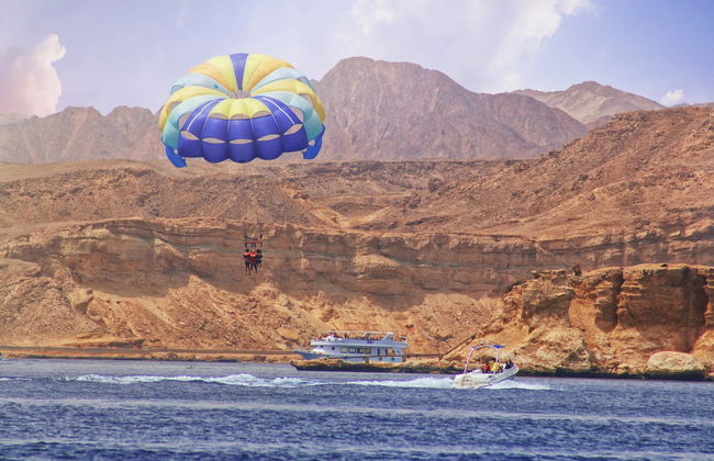 Parasailing in the Red Sea - Photo 4