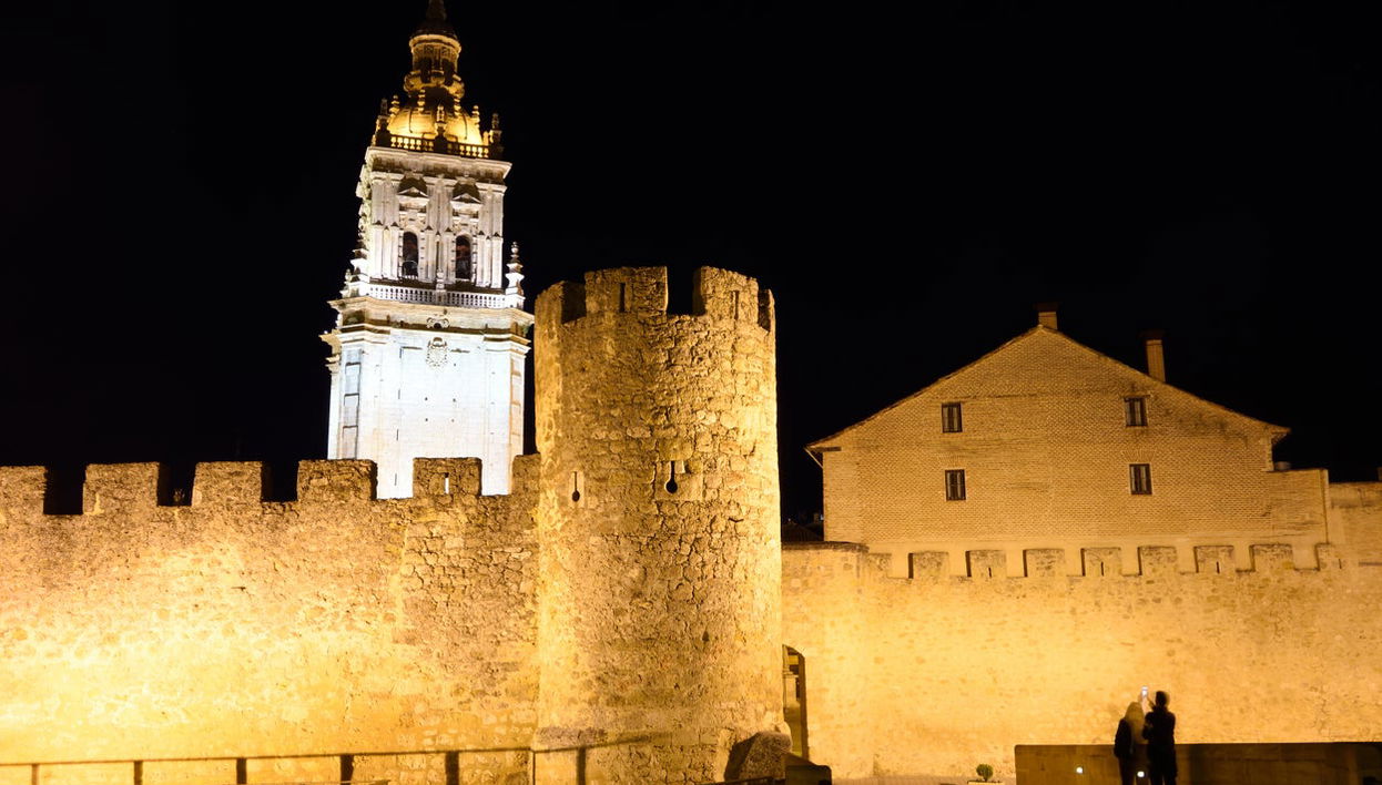Tour nocturno por El Burgo de Osma - Foto 1
