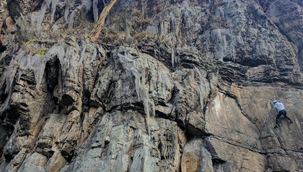 Arrampicata, discesa in corda doppia e ciclismo a Rocas de Suesca - Foto 2