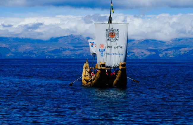 Catamarán por el Lago Titicaca y visita a la Isla del Sol - Foto 2