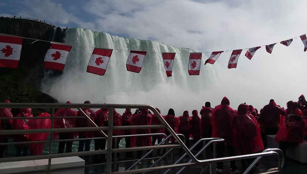 Niagara Falls Day Trip - Photo 1