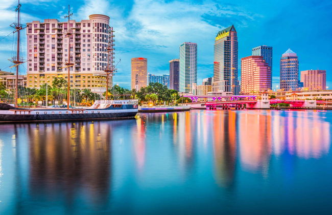 Conducción de lancha rápida por Tampa Bay - Foto 3